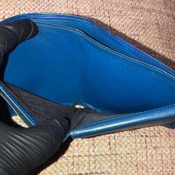 LOUIS VUITTON Blue Epi Leather Marco BiFold Wallet MI0971 - Picture 13 of 17